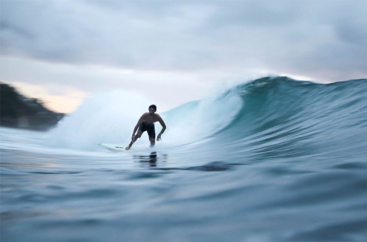 Surfmanöver - Bottom Turn