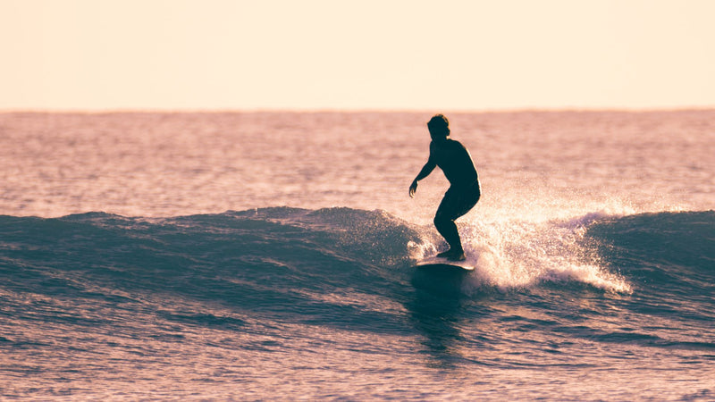 Diese Muskeln brauchst du beim Surfen